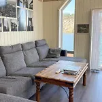 度假居 6 Person In Urangsvag-by Traum *