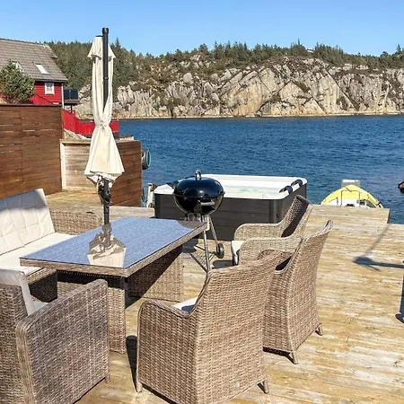 Сasa de vacaciones 6 Person In Urangsvag-by Traum