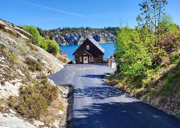 6 Person In Urangsvag-by Traum * Ervik (Urangsvag)